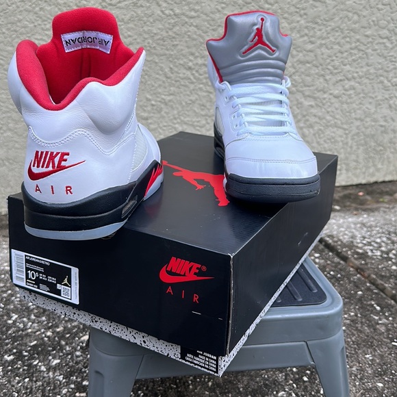 Men’s size 10.5 Air Jordan retro 5 used - Picture 7 of 10